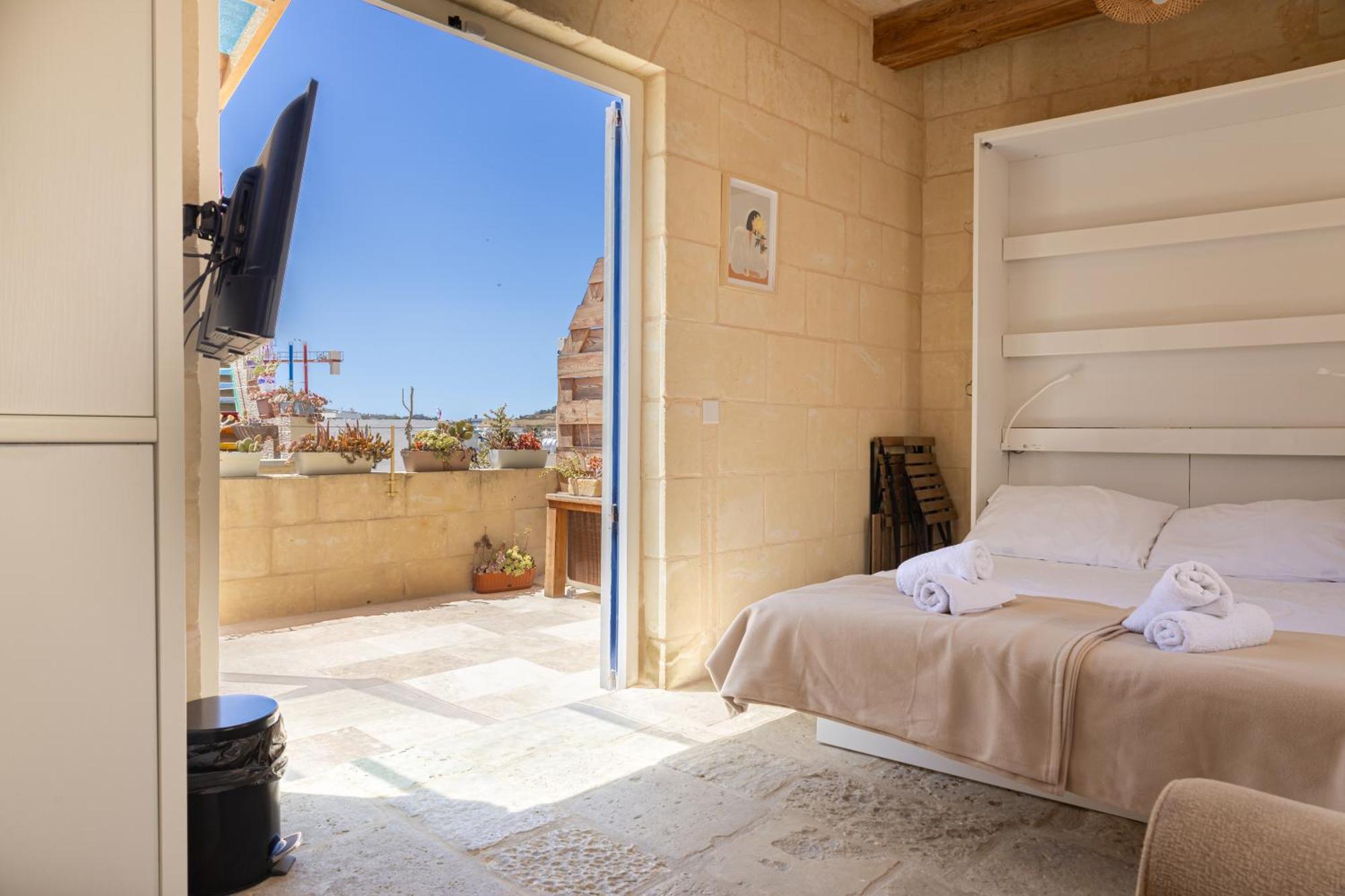 Historic Hideaways - 900 Year Old Converted Studios Victoria Eksteriør billede